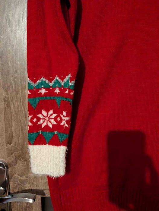 Sweter świąteczny United States Sweaters M cekiny choinka żyrafa