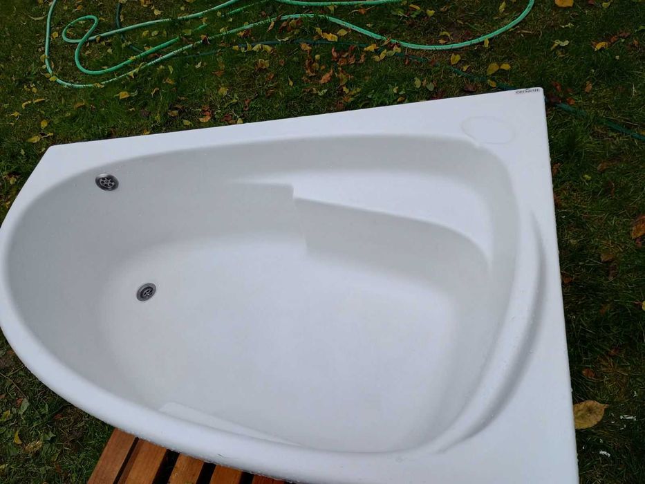 Ванна кутова права.