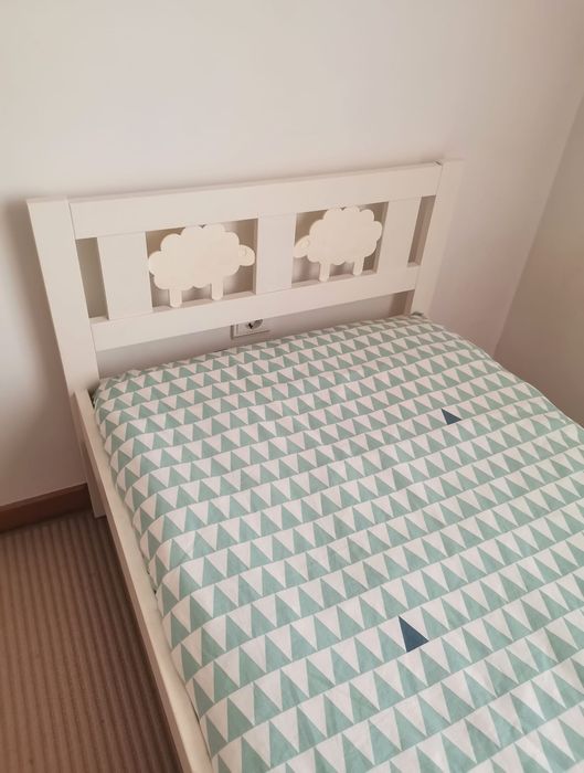 Camas de criança como novas