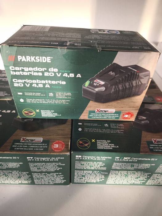 Carregador Rápido Duplo 4.5Ah 12V Parkside