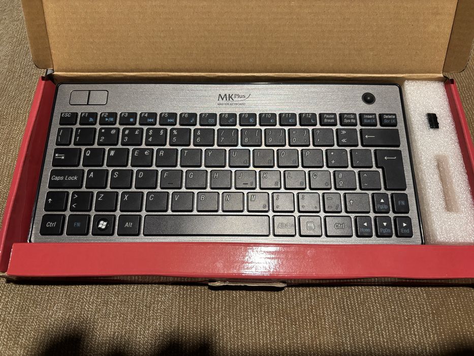 TV Keyboard - New in Box64284551386755122