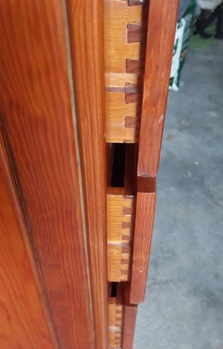 Cómoda grande feito á mão