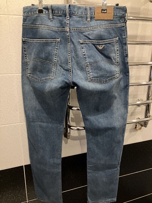 Джинсы Armani 33