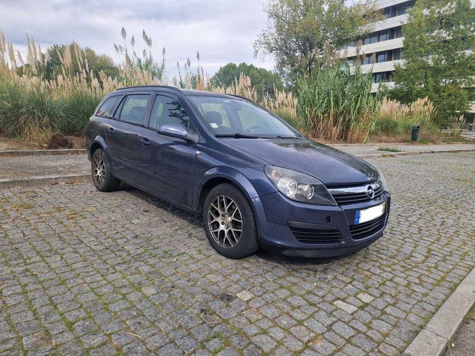 Opel Astra H Caravan 1.3 CDTI 90cv — Económica, Espaçosa e Prática foto 2