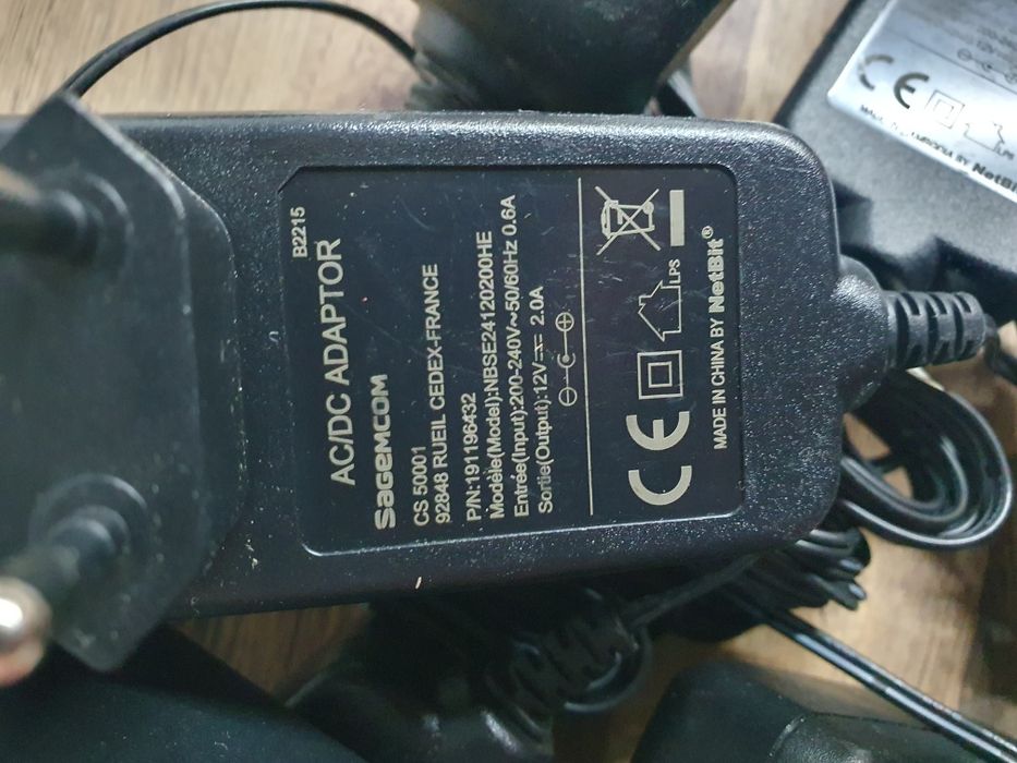 Блок живлення питання зарядка 12в/2а 24ват Sagemcom оригінал