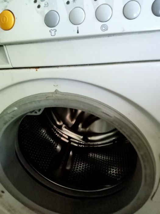 Продам стіральну машинку ZanusiFE1005
