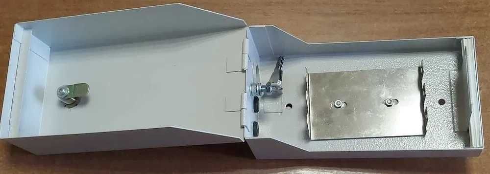 Коробка металлическая, с замком, 270 гр.