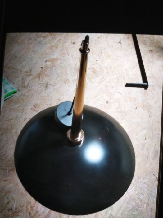 2 lampy wiszące biała i czarna