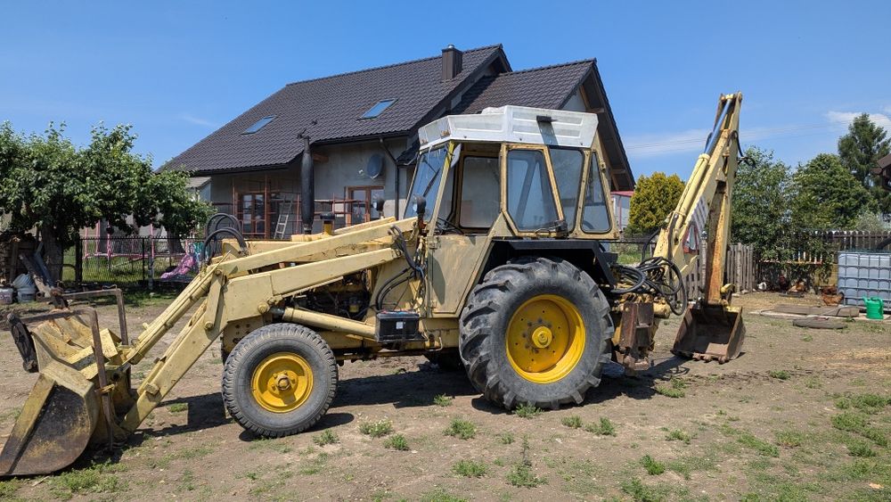 Koparko-ładowarka CASE 3654