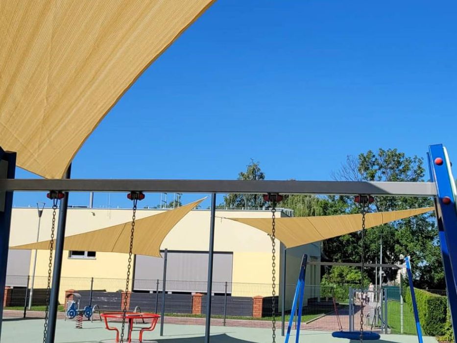 Żagiel przeciwsłoneczny HDPE 4,2x4,2x5,9