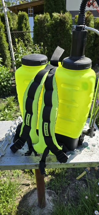 Opryskiwacz plecakowy Titan 12l