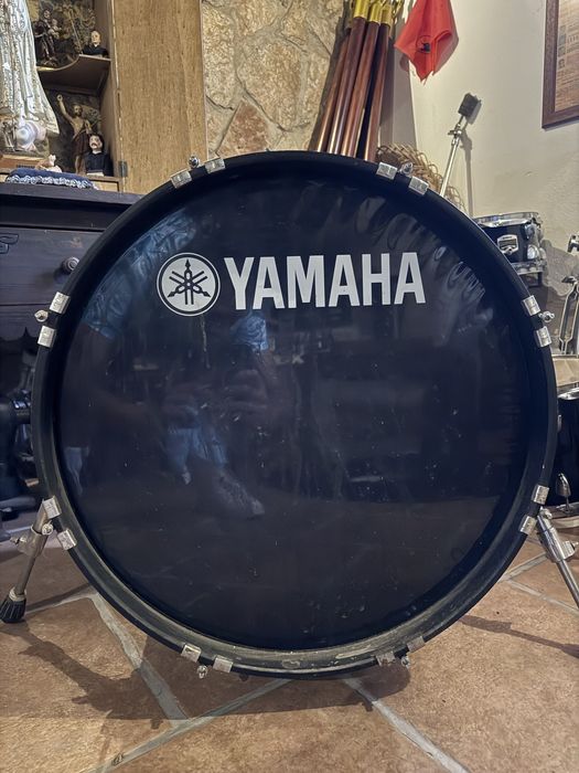 Yamaha Rydeen Studio Black Glitter