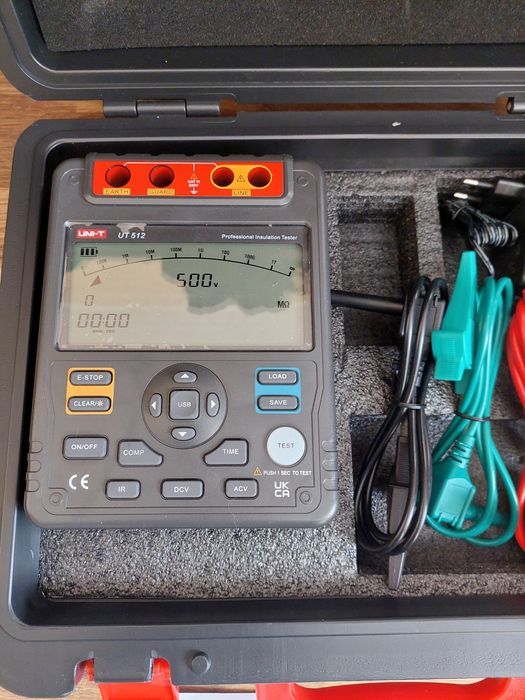 Мегаомметр UNI-T UT512