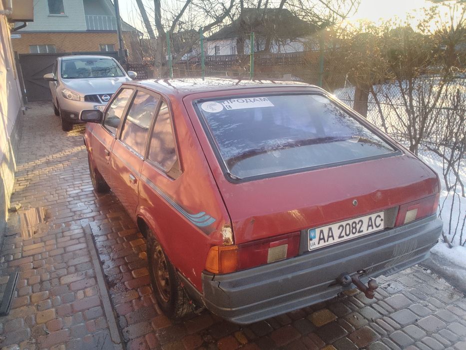 Продам Москвич 2141 из двигателем Ваз 2103