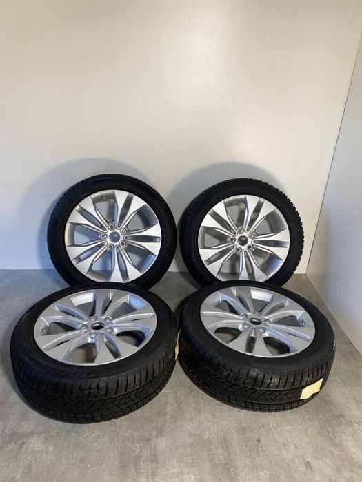 Nowe oryginalne zimowe koła BMW X1 / X2 F48 F39 – Pirelli 225/50 R18