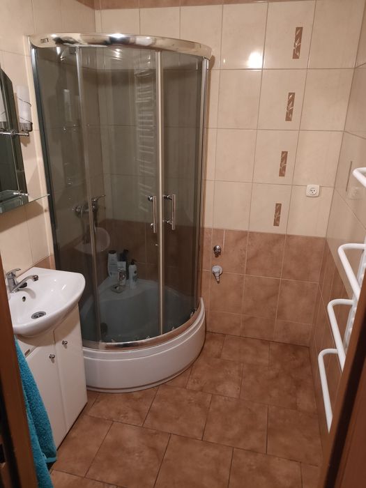 Bez czynszowe mieszkanie w blok 1 piętro,2 pokoje,balkon, piwnica