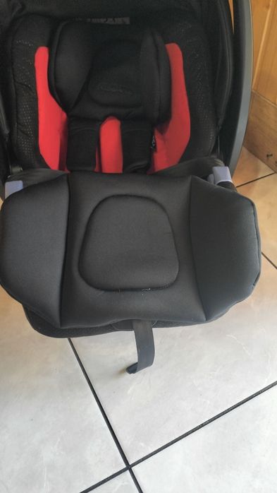 Автокрісло перкноска Recaro 0+ із системою isofix
