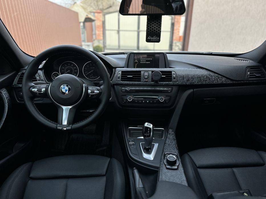 Продам БМВ F30 2013-2014