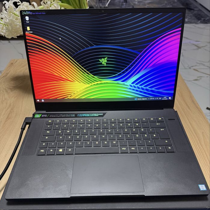 Razer Blade 15 Advanced | RTX 2080 | 32GB RAM | i7-9750H | CNC Premium