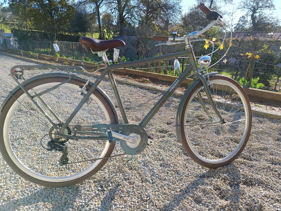 Bicicleta homem cidade