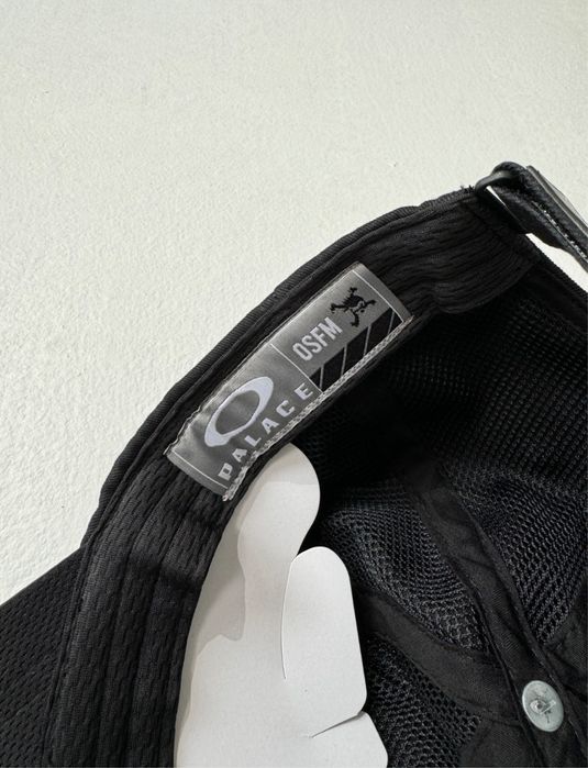 Oakley x palace кепка