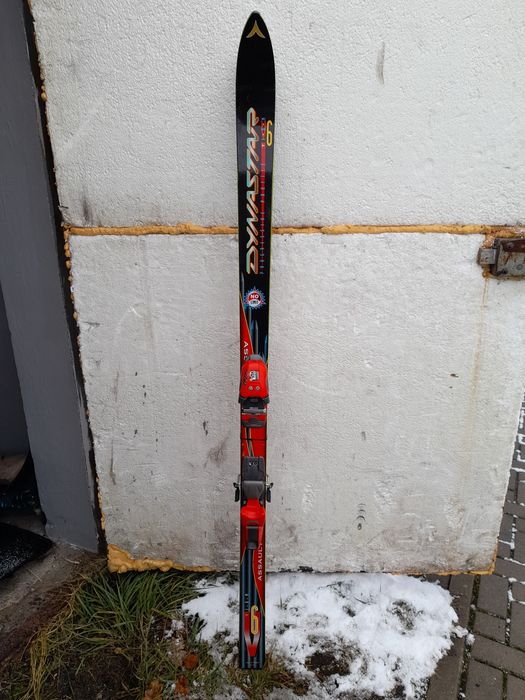 Narty zjazdowe używane