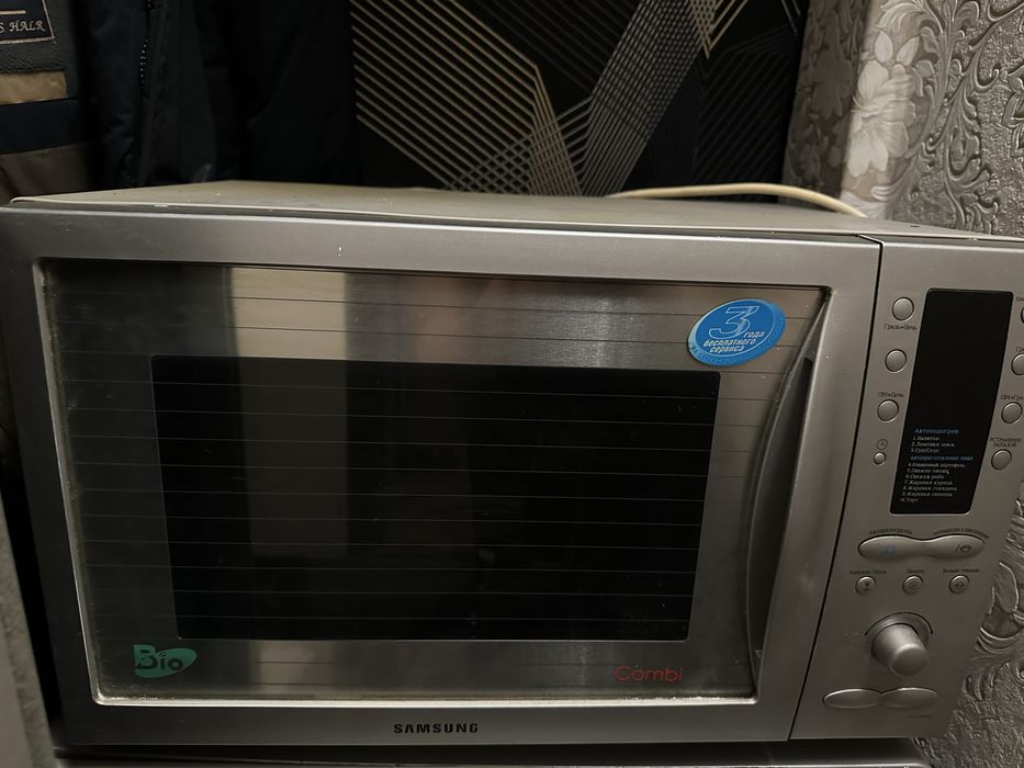 комбинированная микроволновая печь Samsung Bio Combi.