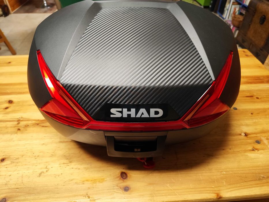 Baú Shad SH47 estado novo com basee