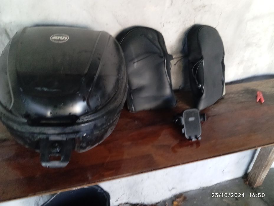 Baú para moto Givi