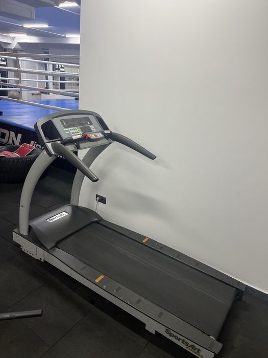 Продам беговую дорожку sports art