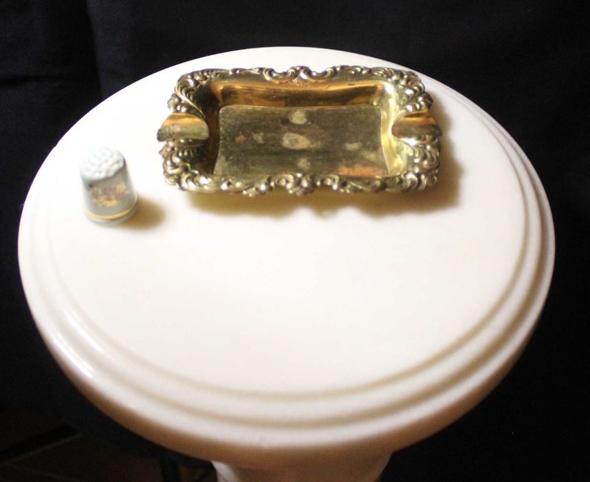 Cinzeiro vintage em latão, estilo Arts and Crafts, século passado.