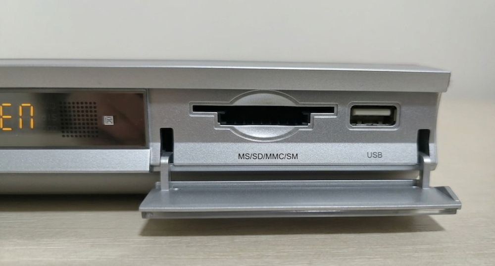 DVD-плеєр BBK DV527S