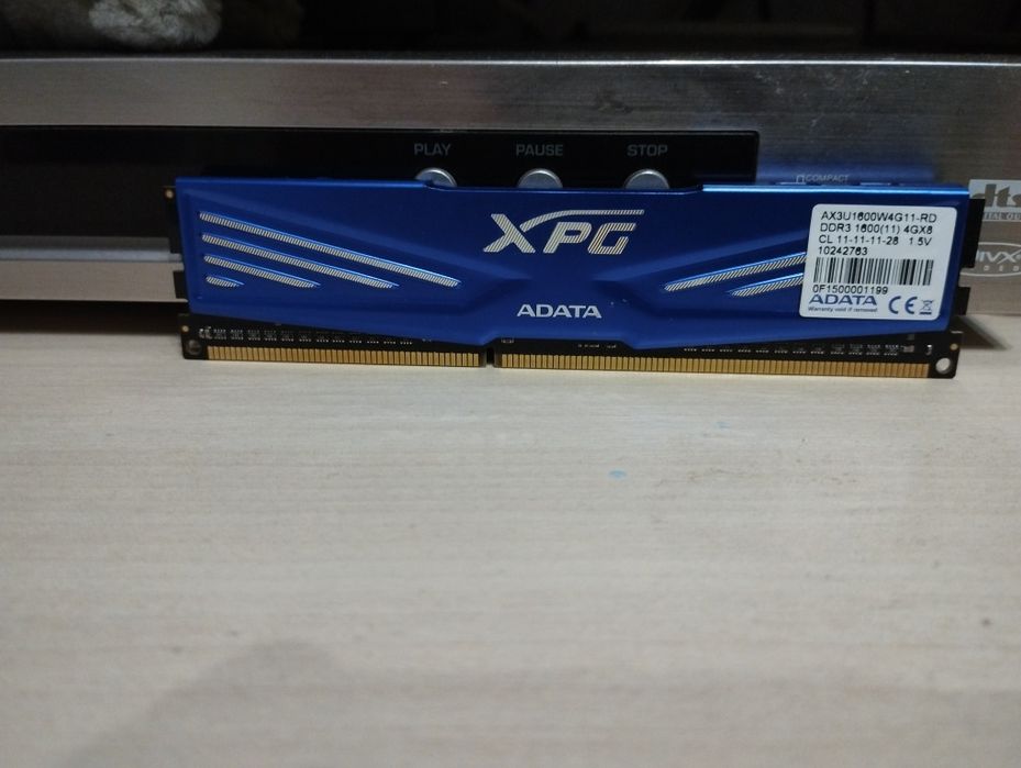 Игровая оперативная память Adata XPG DDR3 4Gb 1600MHz PC3 12800U 1R8 C