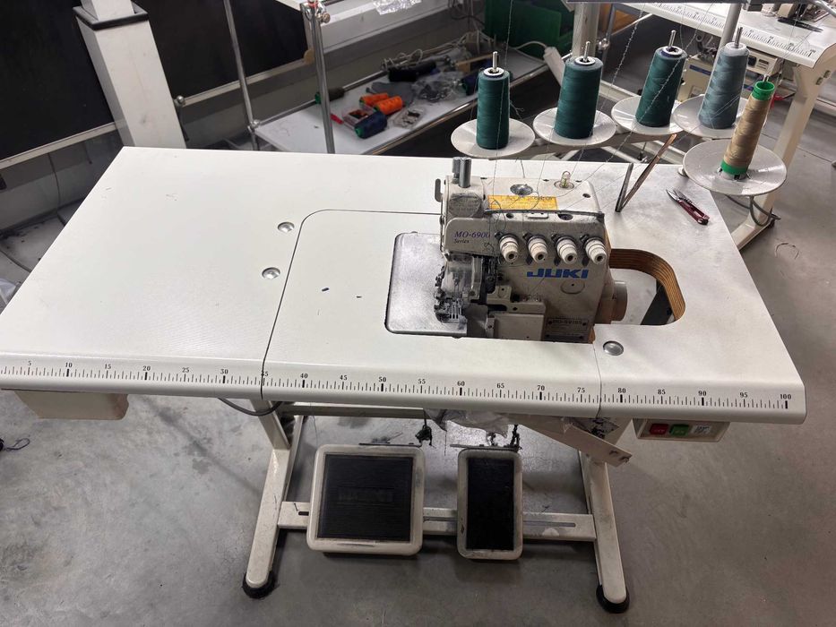 owerlock 5 nitkowy Yuki