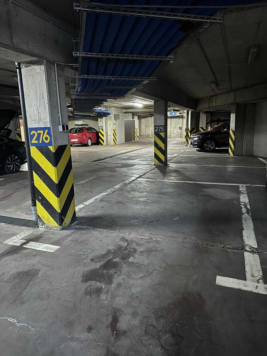 Miejsce parkingowe Łucka, Warszawa