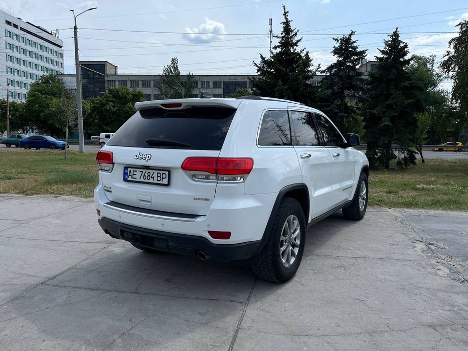 Оренда Jeep Grand Cherokee 3.0 Дизель у Дніпрі (Прокат від 1 тижня)