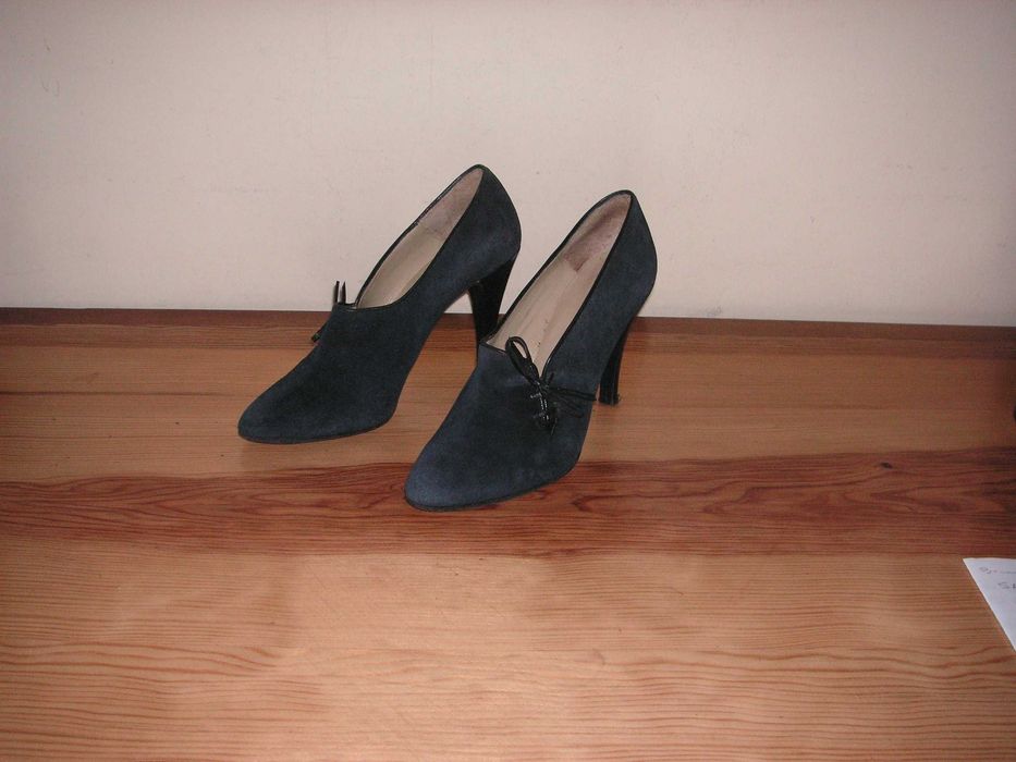 Sapatos Camurça Azuis Escuros de Salto Alto T/37
