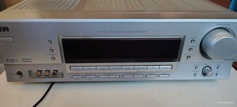 AmplitunerJVC,brak płota,sprawny.