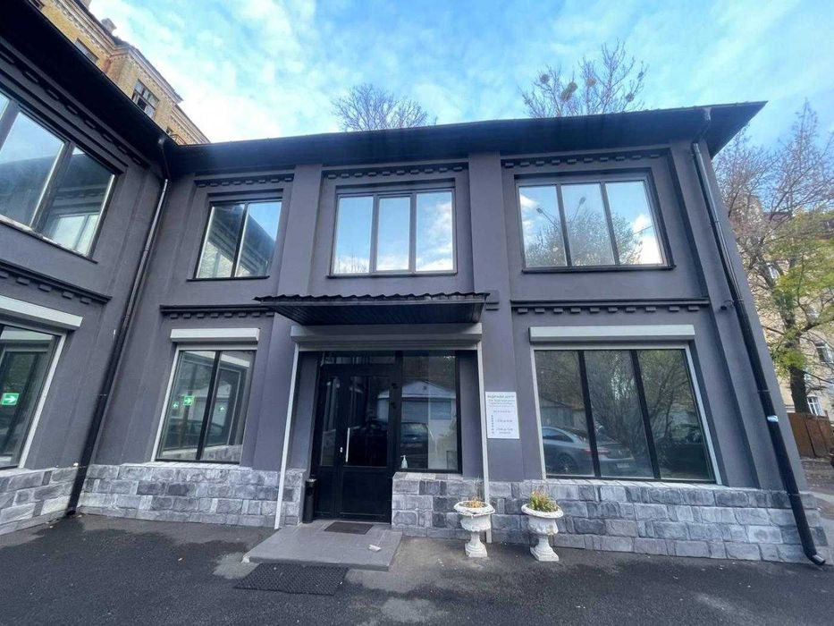 Продаж приміщення, 430 м2, вул. Шовковична, Печерський р-н