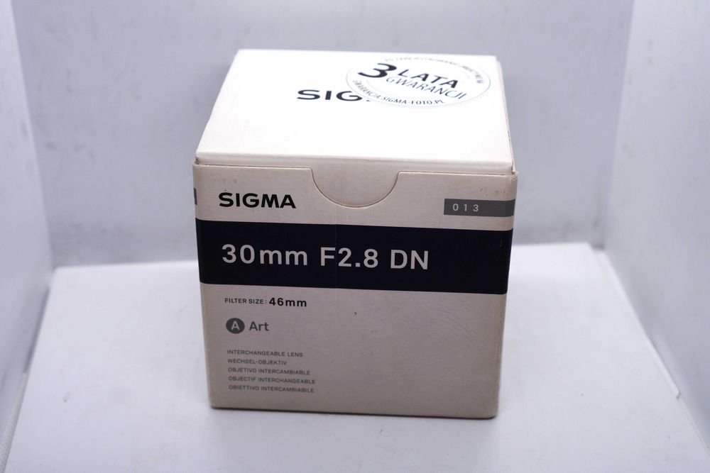 Obiektyw SONY 30mm / 2,8  Jak nowy.