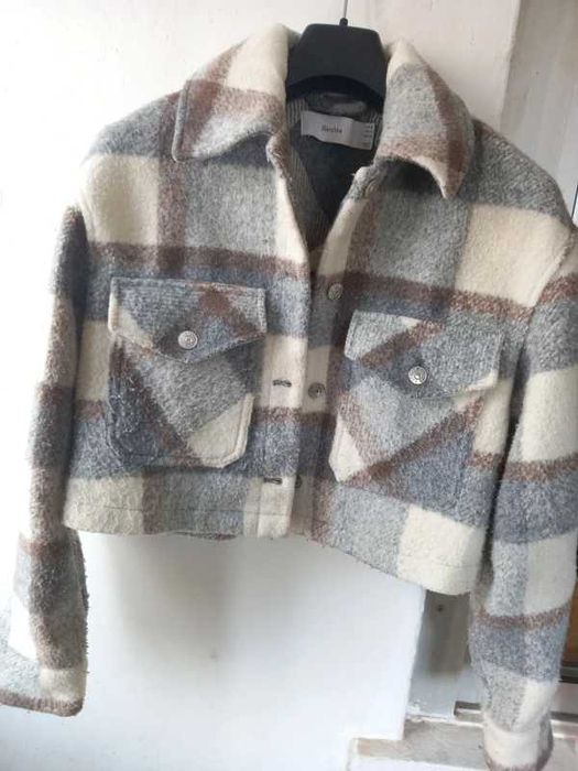 Casaco curto bershka