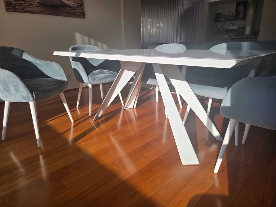 Mesa de Jantar Branca  + 5 Cadeiras Movel Graça