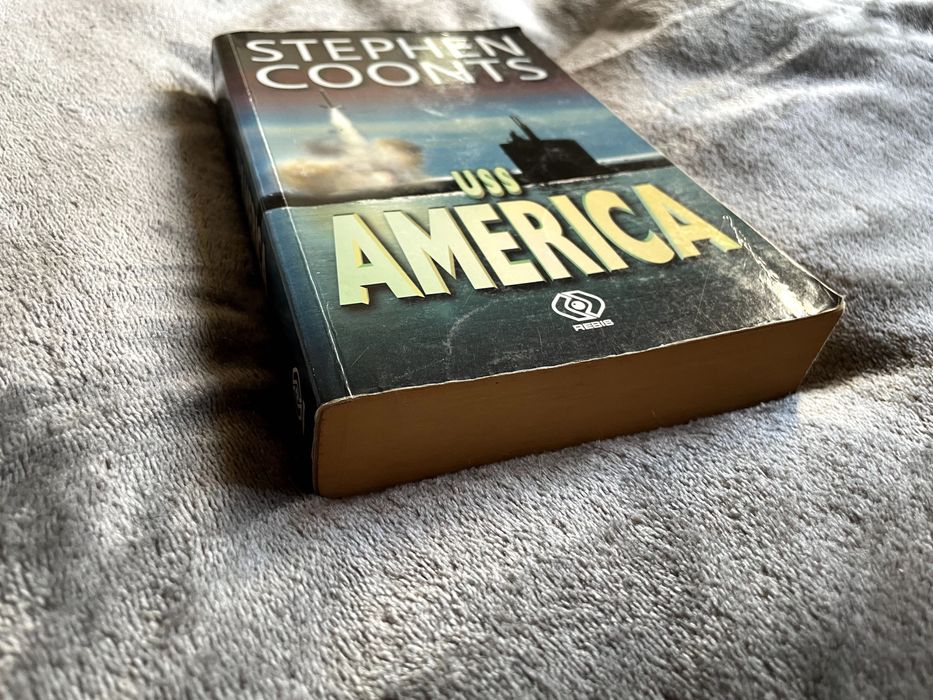 USS America - Stephen Coonts