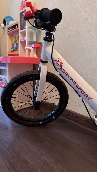 Велобіг 16 дюймів Bavar Sport білий