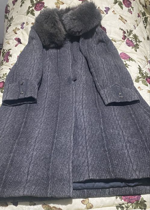 Женское пальто (зимнее)