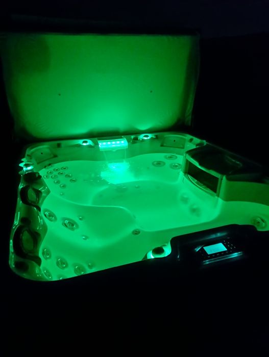Jacuzzi Sundance Spas. Usługi