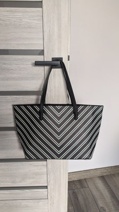 Torebka duża torebka firmy Mango nowa bez metki