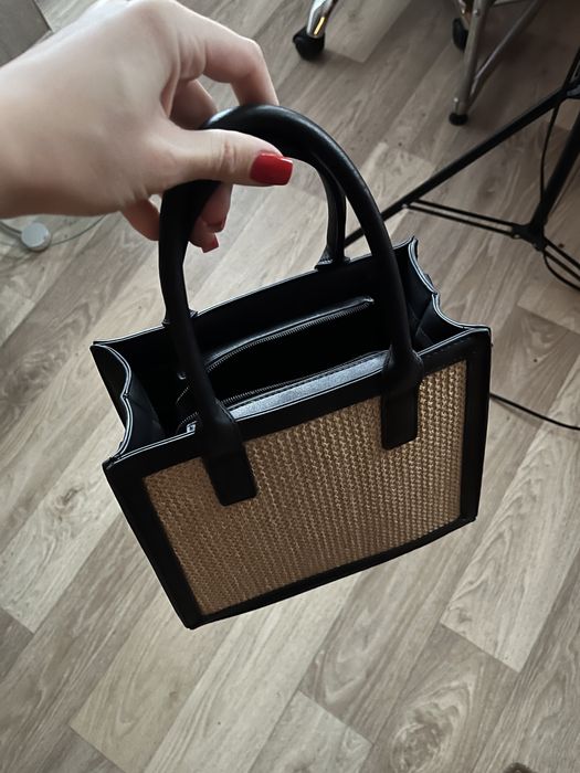 Женская сумка через плечо