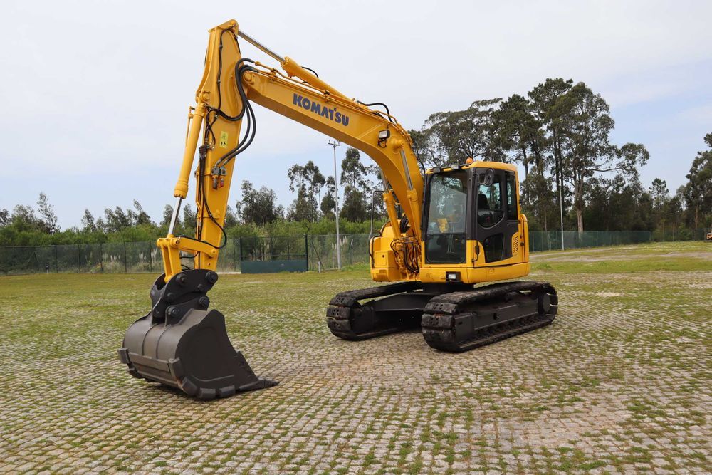 2010 Komatsu PC138US-8 Escavadora Giratória  de Rastos