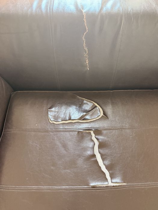 Sofá IKEA KRAMFORS em pele